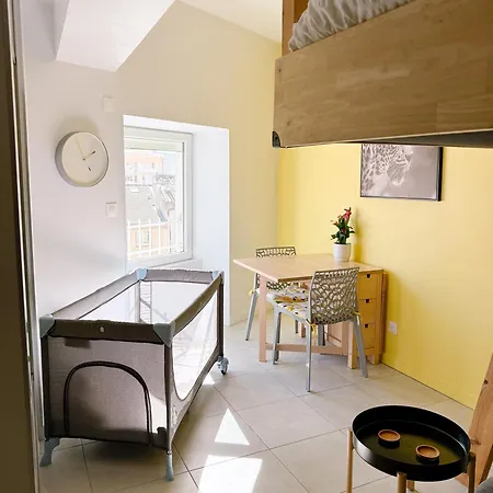 Du Faubourg 1 A 3 Personnes Apartmán *